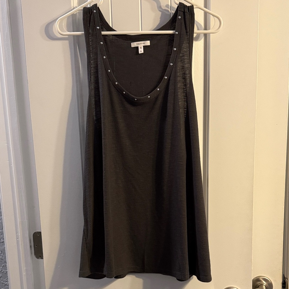 Women's Sleeveless Top